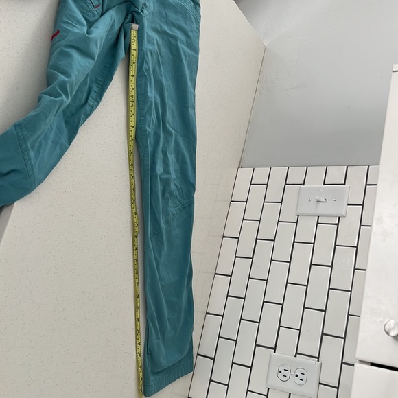 PatagoniaVenga Rock Pant - Women's - Picture 6 of 9